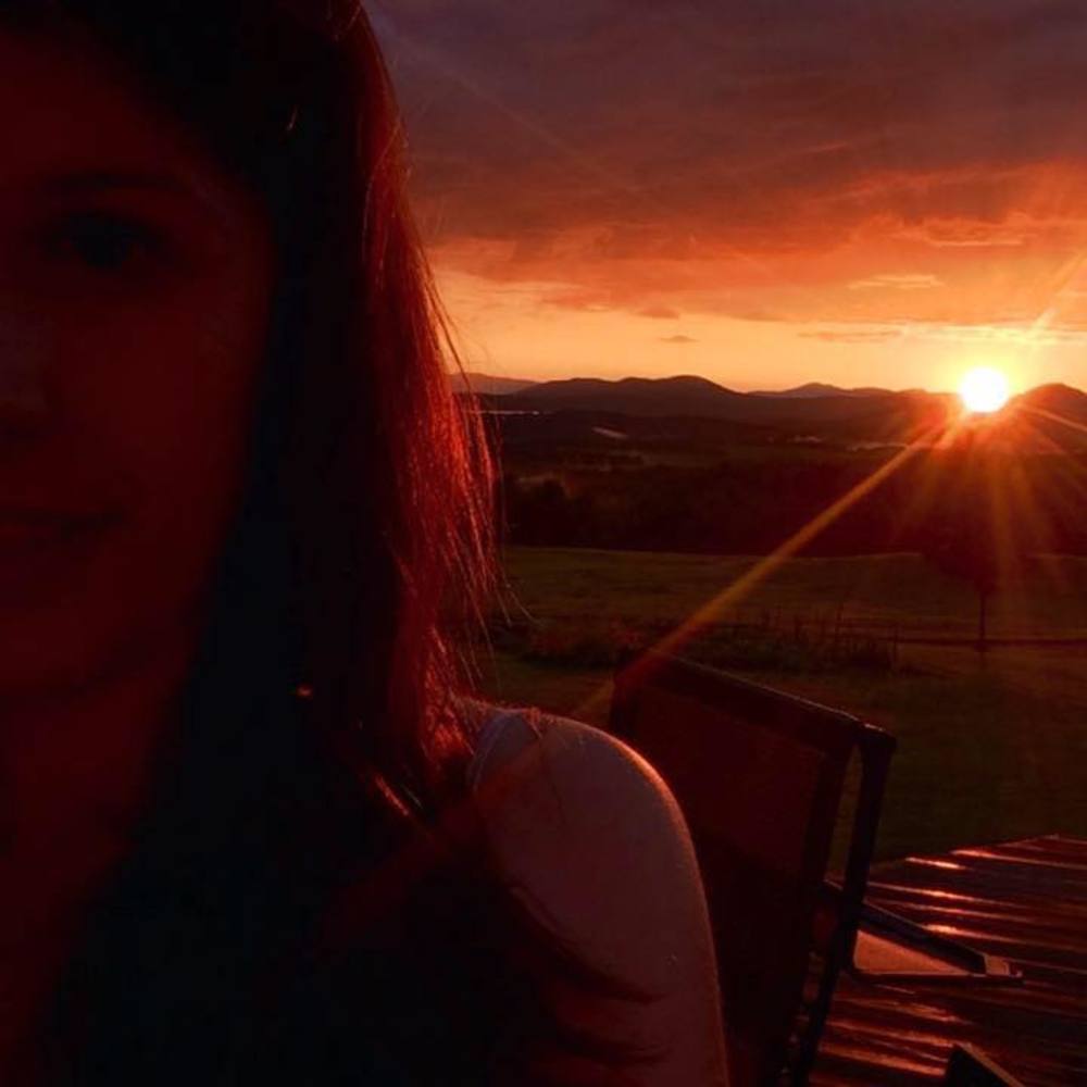 Meet your Posher, Hannah